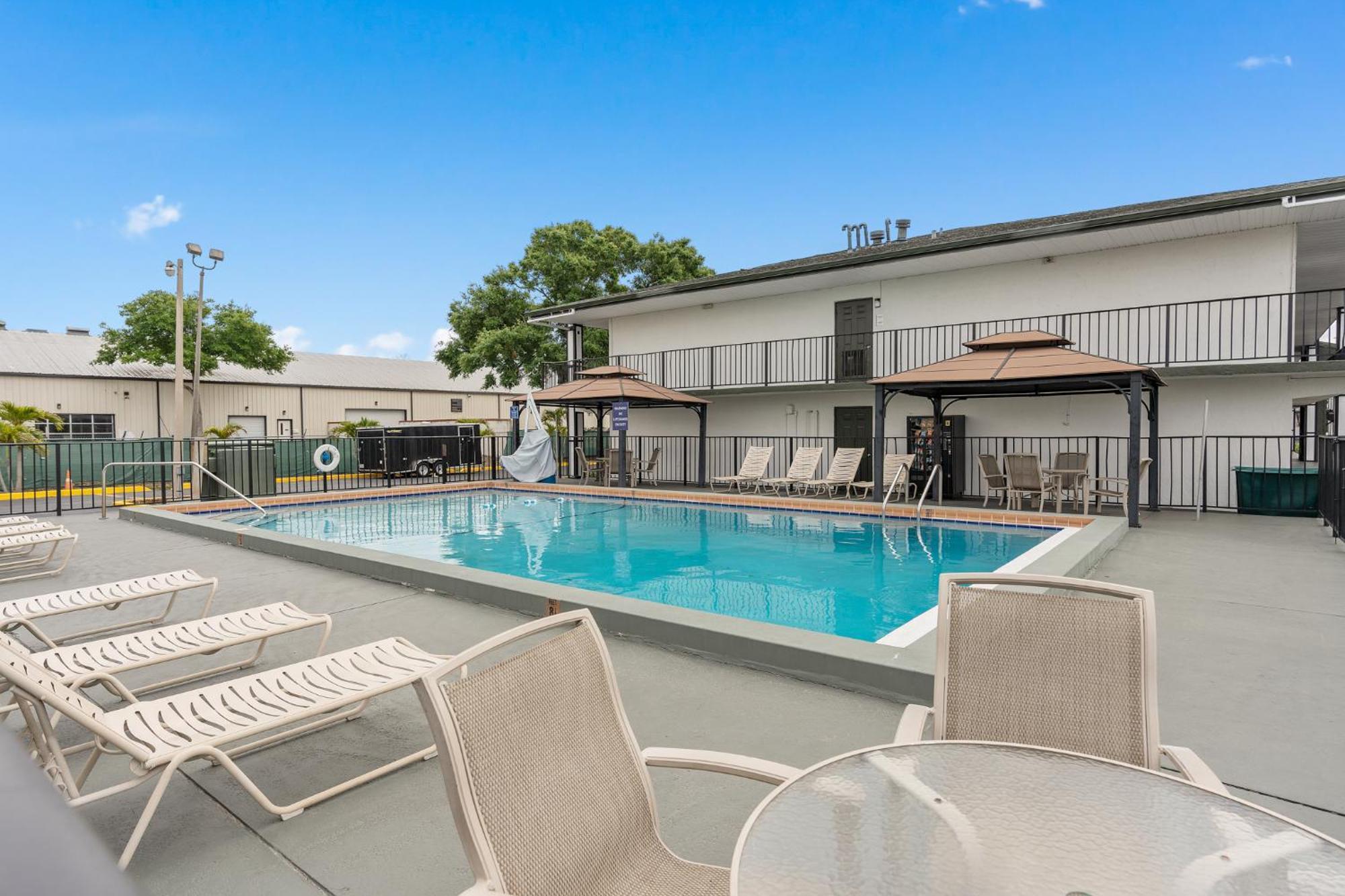 Baymont By Wyndham Orlando Downtown Hotel Exterior photo